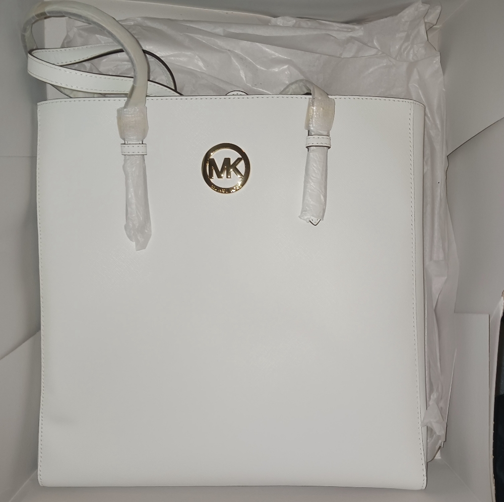 NEW MICHAEL KORS JET SET TRAVEL OPTIC WHITE
